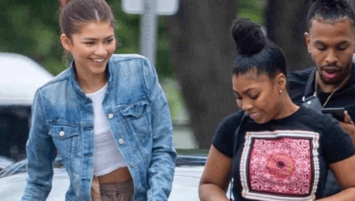Annabella Stoermer Coleman random picture with her sister, Zendaya Maree Stoermer. Image Source: Celebrity Vila